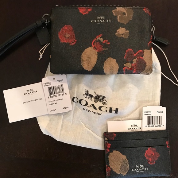 Coach Handbags - Brand NWT coach wristlet and card holder‼️😊